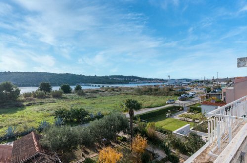 Foto 31 - Casa de 5 habitaciones en Trogir con jardín y vistas al mar