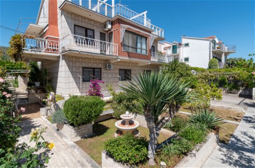 Foto 43 - Casa de 5 habitaciones en Trogir con jardín y vistas al mar