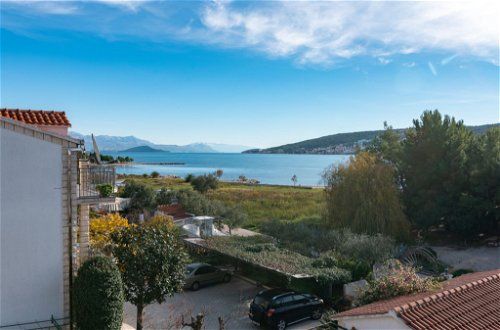Foto 5 - Casa con 5 camere da letto a Trogir con giardino e vista mare