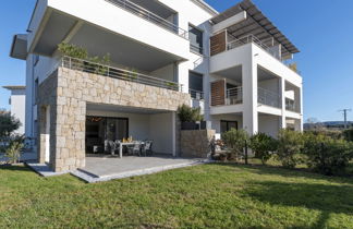 Foto 3 - Apartamento de 2 quartos em Porto-Vecchio com piscina e vistas do mar