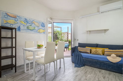 Foto 4 - Apartamento de 1 habitación en Golfo Aranci con piscina y jardín