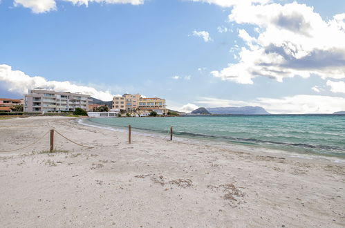 Foto 30 - Apartamento de 2 quartos em Golfo Aranci com piscina e jardim