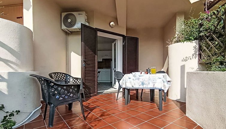 Foto 1 - Apartamento de 1 quarto em Golfo Aranci com piscina e jardim
