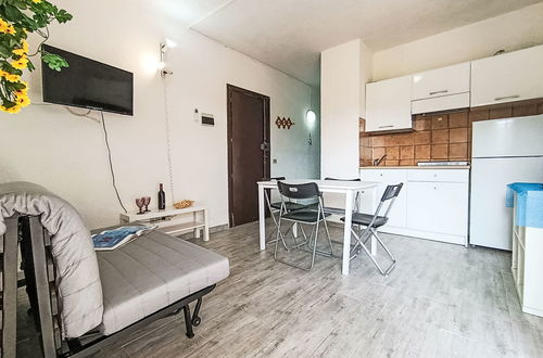 Foto 7 - Apartamento de 1 quarto em Golfo Aranci com piscina e jardim