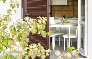 Foto 3 - Apartamento de 1 quarto em Golfo Aranci com piscina e jardim