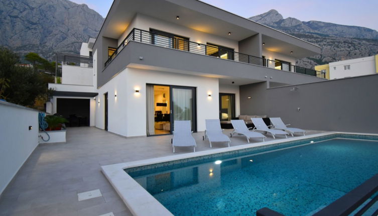 Foto 1 - Haus mit 3 Schlafzimmern in Makarska mit privater pool und blick aufs meer