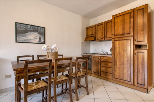 Photo 9 - 2 bedroom Apartment in Golfo Aranci with garden and sea view