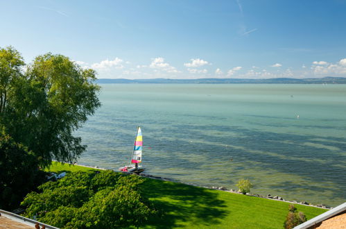 Foto 18 - Apartamento en Balatonőszöd con jardín