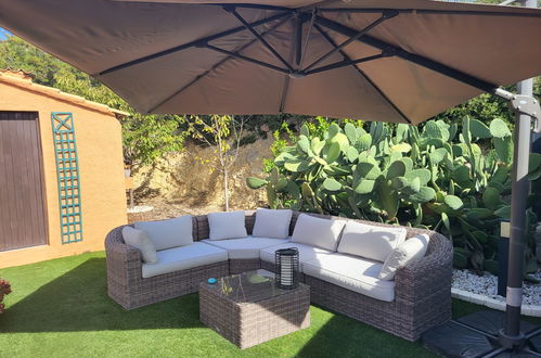 Photo 3 - Maison de 2 chambres à Sanary-sur-Mer avec piscine privée et jardin