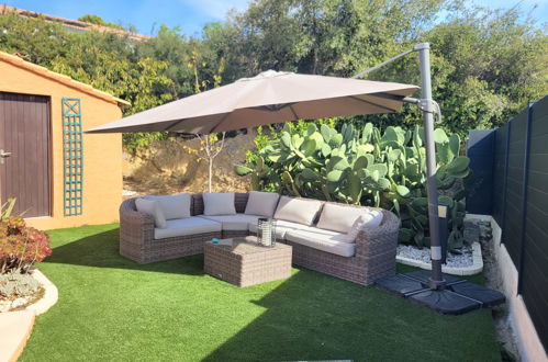 Photo 9 - Maison de 2 chambres à Sanary-sur-Mer avec piscine privée et vues à la mer