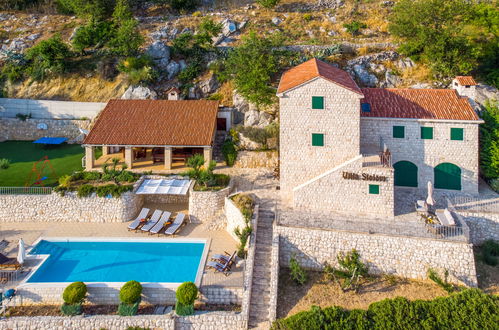 Foto 2 - Casa con 5 camere da letto a Slivno con piscina privata e terrazza