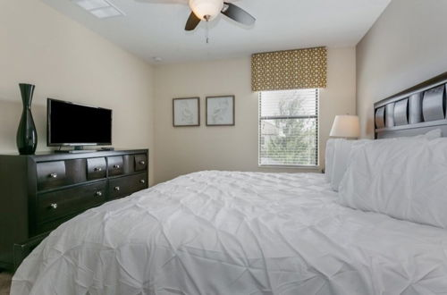 Foto 9 - Best Resort In Disney Area! 6 Bedroom Villa by RedAwning