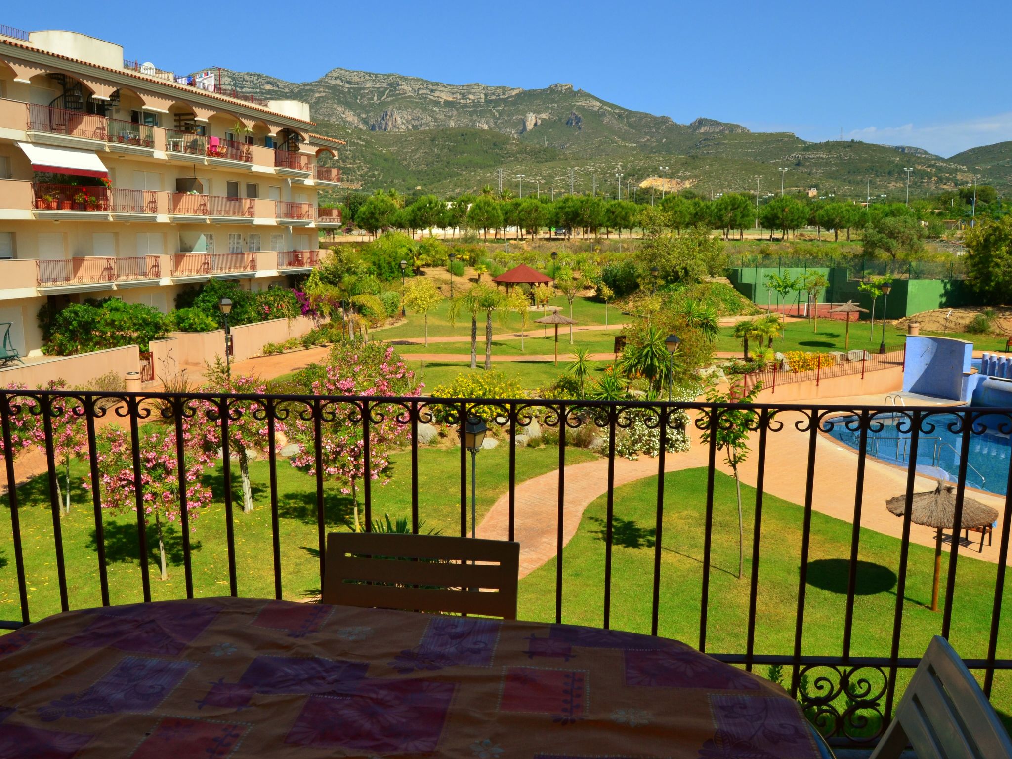 Foto 1 - Apartamento de 1 habitación en La Ràpita con piscina y vistas al mar