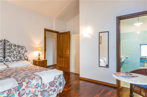 Foto 16 - Haus mit 5 Schlafzimmern in Monsummano Terme mit privater pool und garten