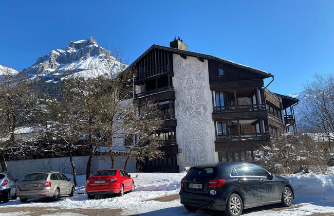 Apartamento de 3 quartos em Engelberg com piscina e sauna - Foto 1