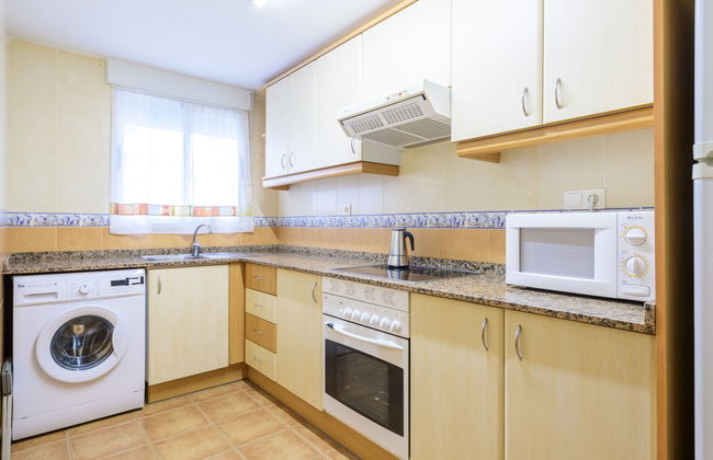 3 bedroom Apartment in Oropesa del Mar with swimming pool and terrace - Photo 4