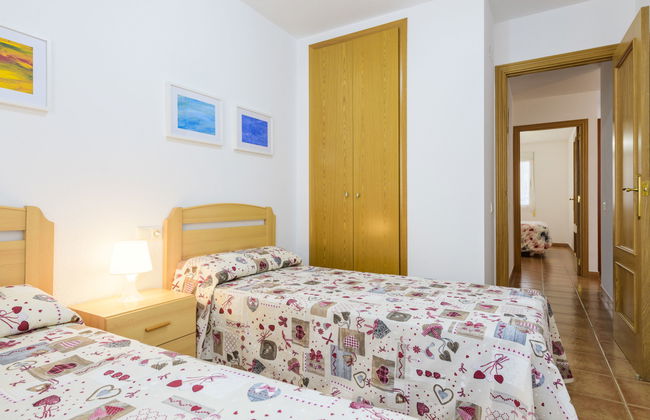 3 bedroom Apartment in Oropesa del Mar with swimming pool and terrace - Photo 17
