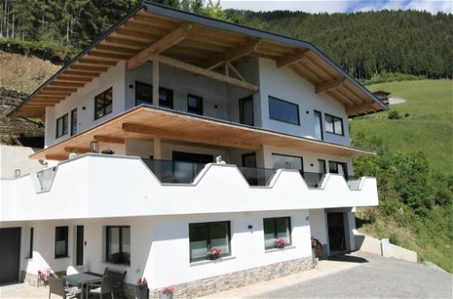 Photo 1 - 2 bedroom Apartment in Hippach with garden and mountain view