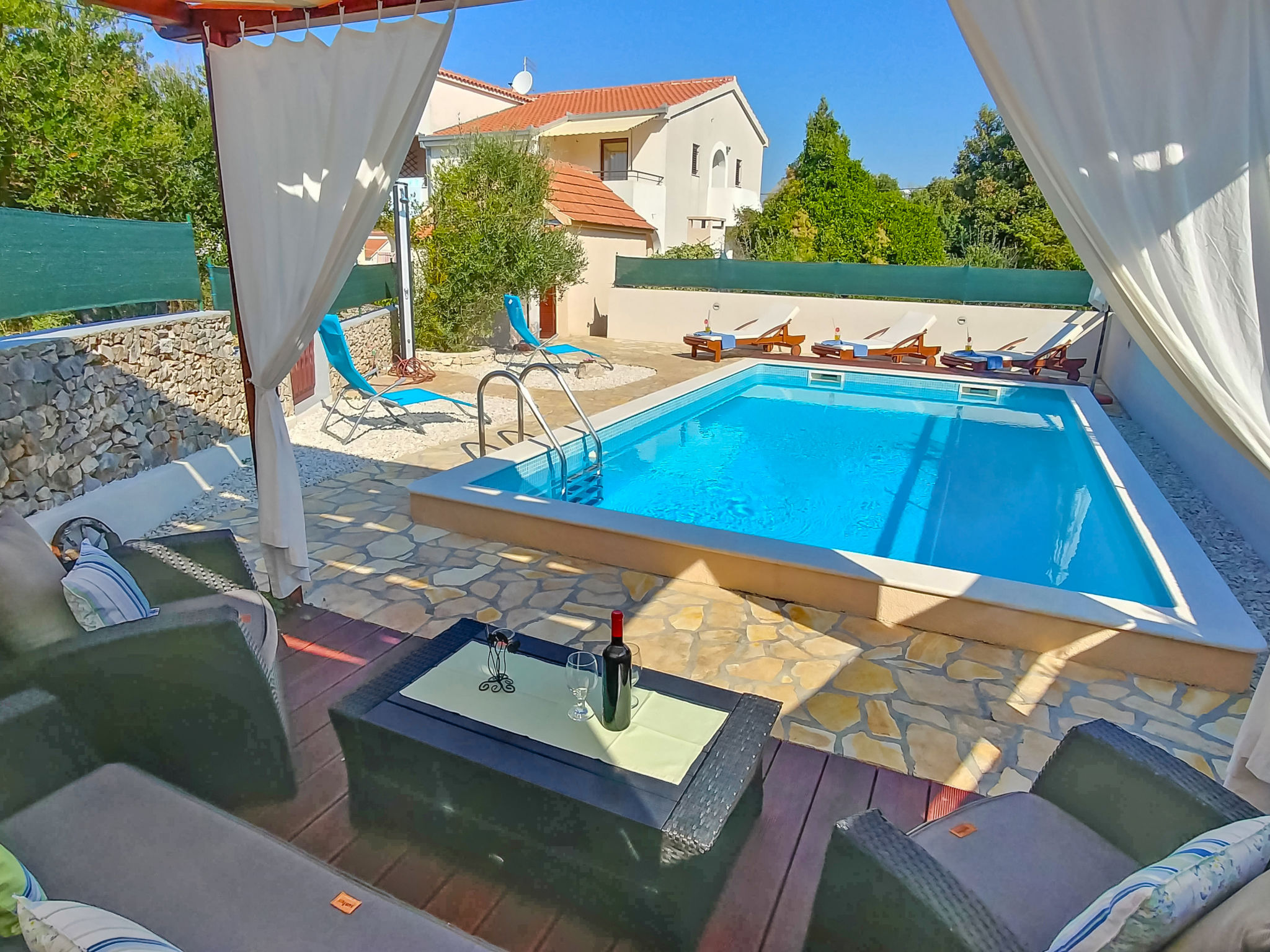 Photo 3 - 3 bedroom Apartment in Rogoznica with private pool and sea view