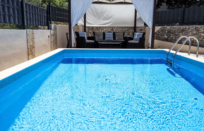 Apartamento de 4 quartos em Rogoznica com piscina privada e terraço - Foto 12