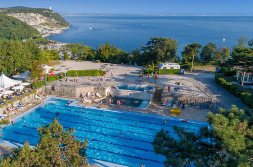 Photo 2 - Maison de 2 chambres à Duino-Aurisina avec piscine et jardin