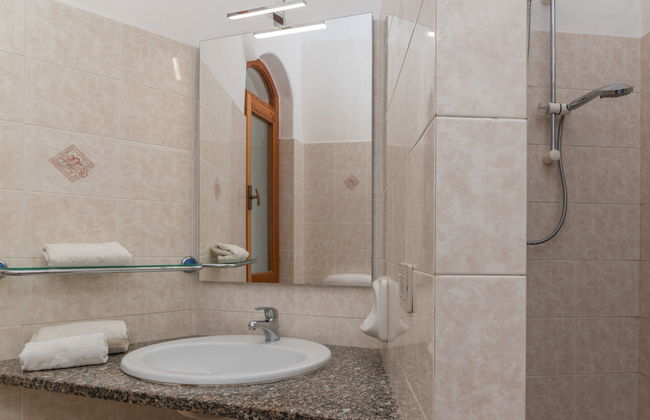 Casa de 4 quartos em Valledoria com jardim e terraço - Foto 11
