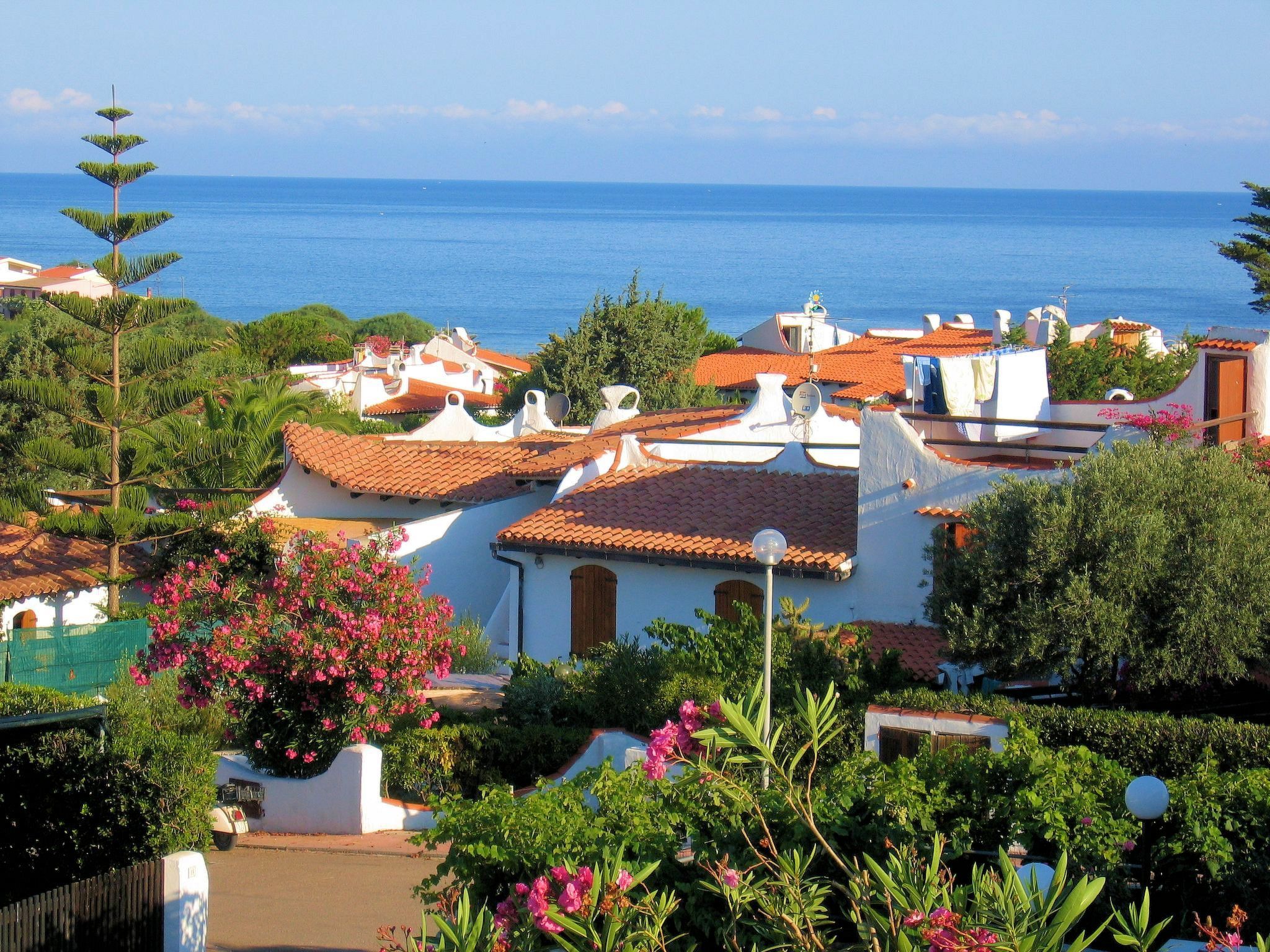 Photo 1 - Maison de 1 chambre à Valledoria avec jardin et vues à la mer