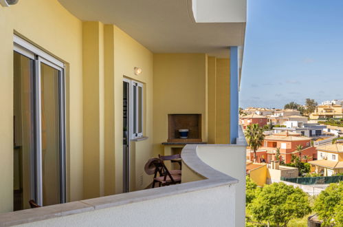 Foto 14 - Apartamento de 1 quarto em Portimão com piscina e vistas do mar