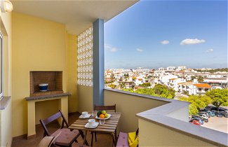 Foto 1 - Apartamento de 1 habitación en Portimão con piscina y vistas al mar