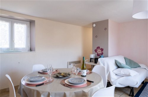 Foto 8 - Apartamento de 2 habitaciones en Carnac con jardín y vistas al mar