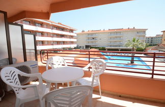 Photo 3 - 2 bedroom Apartment in Torroella de Montgrí with swimming pool and sea view