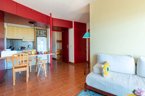 Photo 5 - 2 bedroom Apartment in Le Grau-du-Roi with garden and terrace