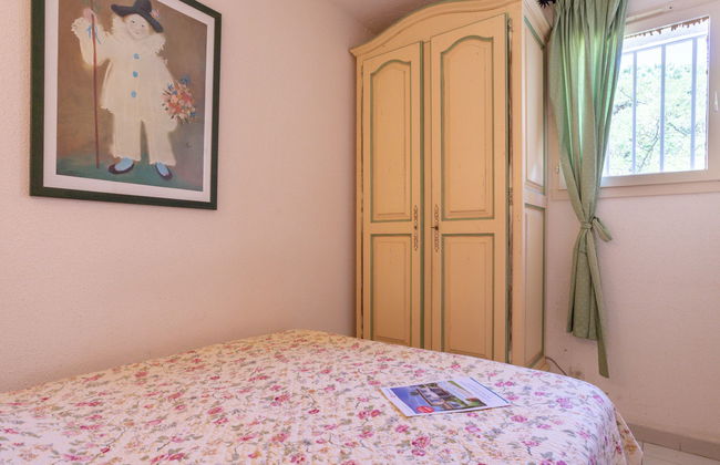 Apartamento de 2 quartos em Grimaud com piscina e jardim - Foto 12