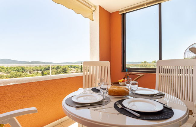 Apartamento de 2 quartos em Grimaud com piscina e jardim - Foto 5