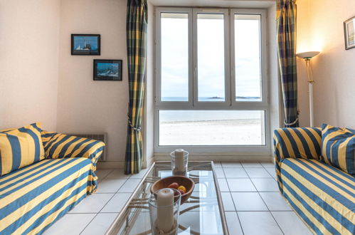 Foto 2 - Appartamento con 2 camere da letto a Dinard con vista mare