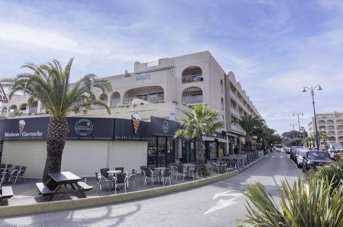 Foto 17 - Apartamento de 1 habitación en Hyères con terraza y vistas al mar