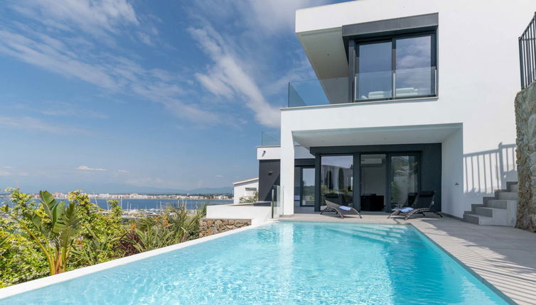 Foto 1 - Haus mit 4 Schlafzimmern in Roses mit privater pool und blick aufs meer