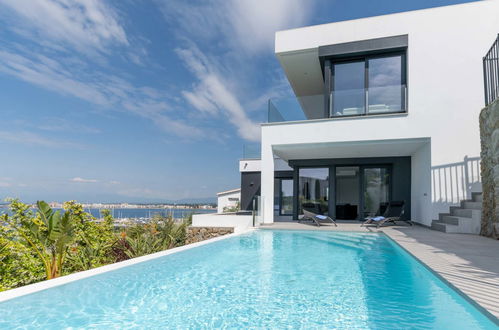 Photo 1 - Maison de 4 chambres à Roses avec piscine privée et vues à la mer