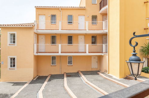 Foto 20 - Apartamento de 1 quarto em Saint-Raphaël com piscina e vistas do mar