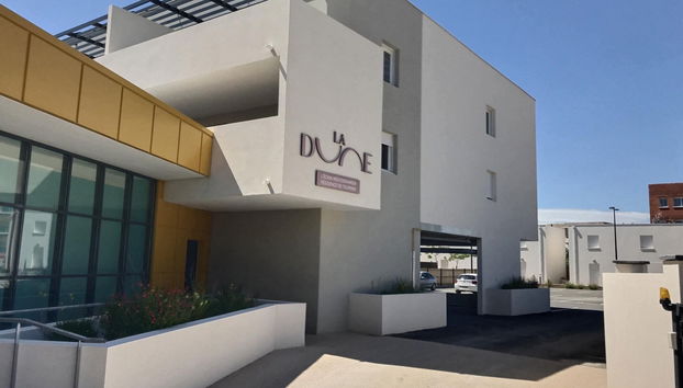 Casa de 3 quartos em Sérignan com piscina - Foto 2