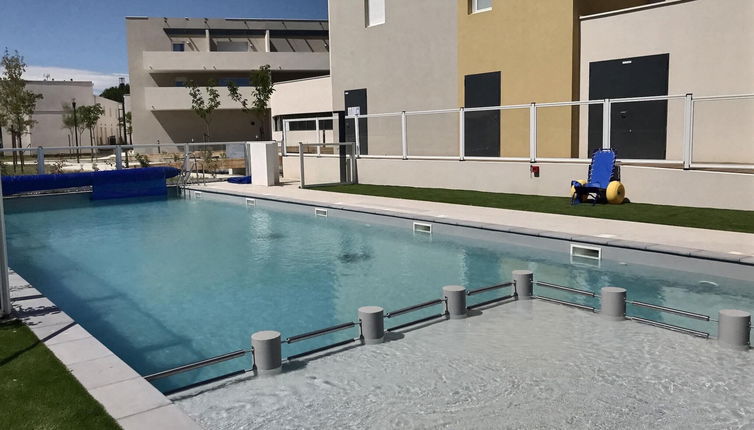 Foto 1 - Appartamento con 1 camera da letto a Sérignan con piscina e vista mare