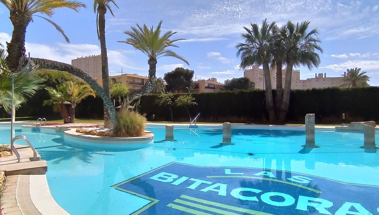 Apartamento de 3 quartos em El Campello com piscina e jardim - Foto 1