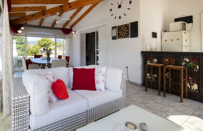 Casa de 5 quartos em Calp com piscina privada e jardim - Foto 13