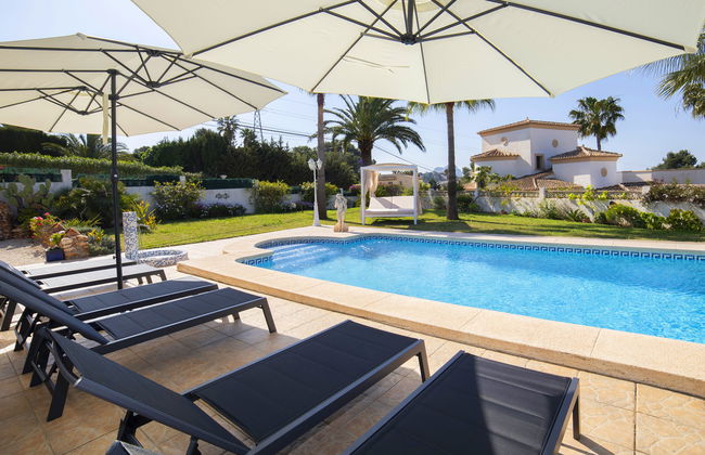 Casa de 5 quartos em Calp com piscina privada e jardim - Foto 28