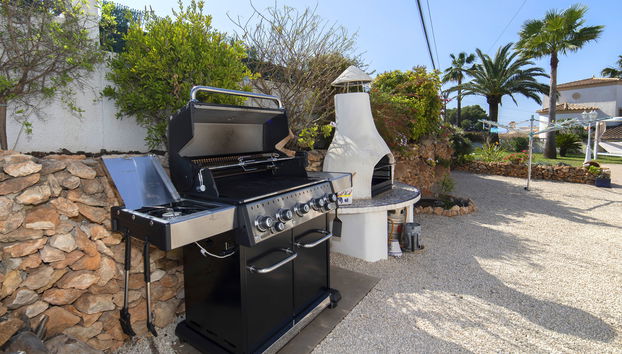 Casa de 5 quartos em Calp com piscina privada e jardim - Foto 5