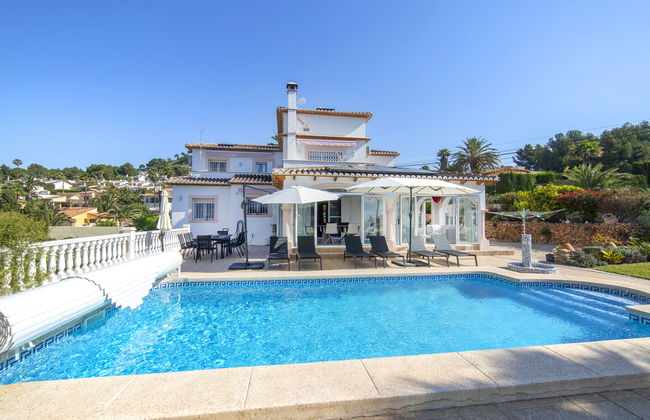 Casa de 5 quartos em Calp com piscina privada e jardim - Foto 24