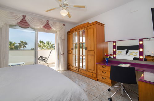 Photo 18 - 4 bedroom House in Calp with private pool and garden