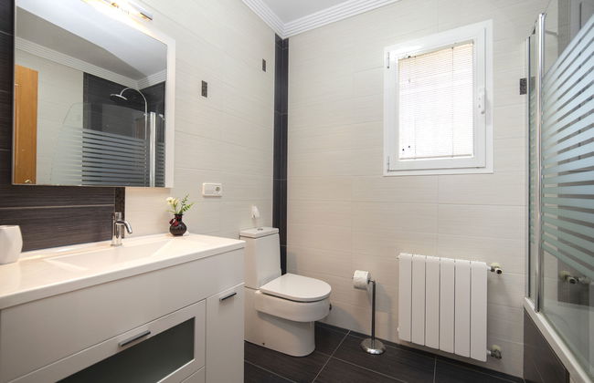 Casa de 5 quartos em Calp com piscina privada e jardim - Foto 16