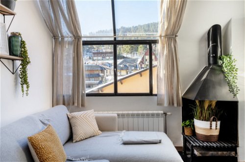 Foto 8 - Apartment mit 3 Schlafzimmern in Alp mit blick auf die berge