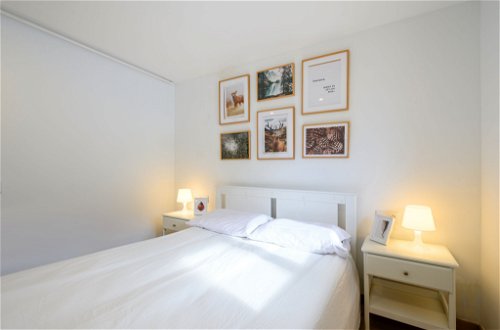 Foto 14 - Appartamento con 3 camere da letto a Alp con vista sulle montagne